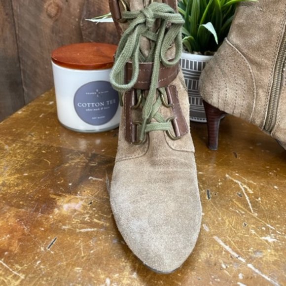 Nine West Scorpion Heeled Boots - Olive Green Suede - Size 6 - Picture 5 of 14